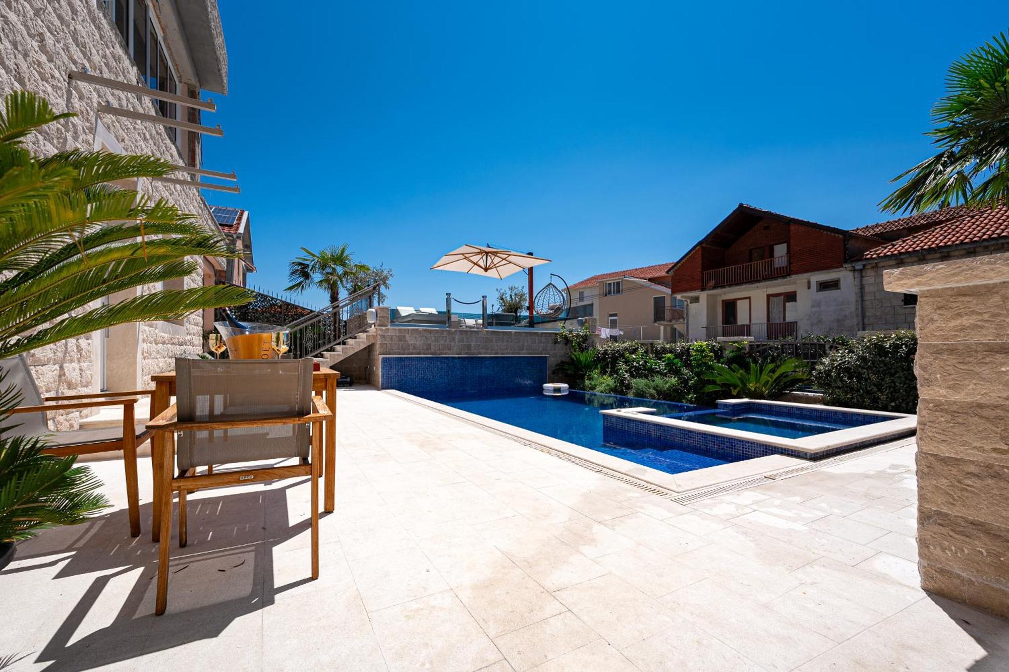 Raicevic Residence Тиват Экстерьер фото