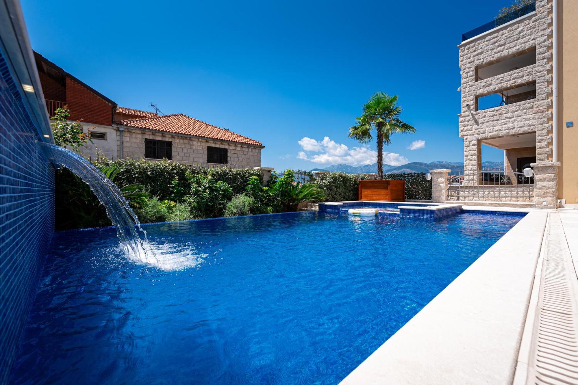 Raicevic Residence Тиват Экстерьер фото