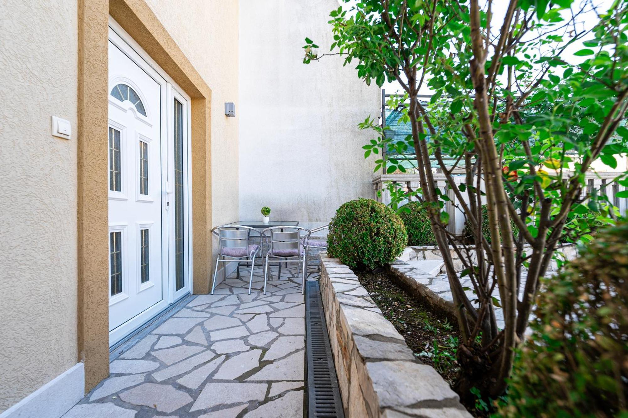 Raicevic Residence Тиват Экстерьер фото